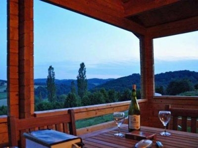 Cliquez pour découvrir toutes les photos de l'HÉBERGEMENT ! chalet - La Perle photo 6