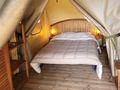 Cliquez pour découvrir toutes les photos de l'HÉBERGEMENT ! tente toile et bois - établissement Des Papillons photo 4
