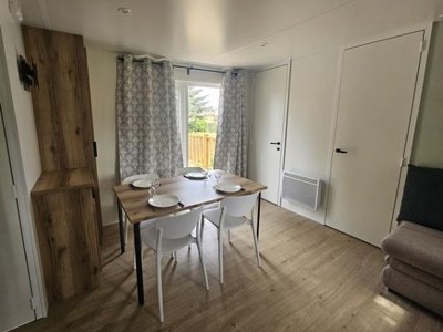 Cliquez pour découvrir toutes les photos de l'HÉBERGEMENT ! mobil-home - De Charlieu photo 3