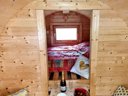 Cliquez pour découvrir toutes les photos de l'HÉBERGEMENT ! tente en toile et bois - camping De Charlieu photo 3