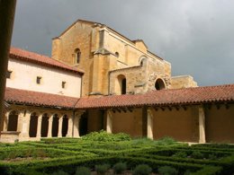 Camping Pas Cher vous présente avec son site Officiel campingpascher.fr, le Camping De Charlieu classé 3 étoiles, situé sur la commune de Charlieu dans le département Loire (Rhône Alpes) en France. Le camping De Charlieu vous propose un hébergement de type mobil-home de 32 m². L'établissement vous propose 13 autres types d'hébergements. Découvrez tous nos séjours à petits prix dans la commune et aux alentours de Charlieu du département : Loire (Rhône Alpes). Les Avis clients pour le Camping De Charlieu sont excellents avec une note moyenne de 10 sur 10. Piscine extérieure, Animations familiales, Aire de jeux enfants, Baby-foot, Court de tennis, Ping-pong, Structure gonflable enfants, Plats à emporter, Snack/Bar,... En savoir plus : cliquez-ICI.