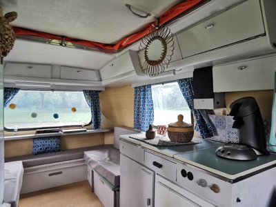 Cliquez pour découvrir toutes les photos de l'HÉBERGEMENT ! caravane - Du Val De Saône photo 2