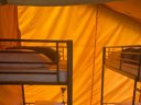 Cliquez pour découvrir toutes les photos de l'HÉBERGEMENT ! tente en toile et bois - camping Du Val De Saône photo 5