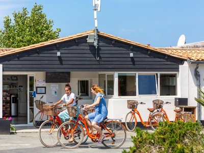 Cliquez pour découvrir toutes les photos de l'ÉTABLISSEMENT ! camping Romanée - La Plage photo 18