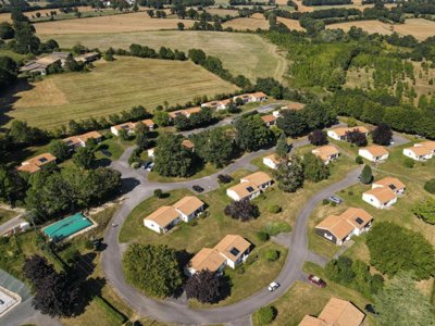 Cliquez pour découvrir toutes les photos de l'ÉTABLISSEMENT ! résidence Domaine Du Lambon photo 3