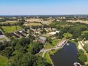 Camping Pas Cher vous présente avec son site Officiel campingpascher.fr, la Résidence Domaine Du Lambon, située sur la commune de Prailles dans le département Deux-sèvres (Poitou Charentes) en France. La résidence Domaine Du Lambon, vous présente un hébergement de type maison de 55 m² pour 6 personnes et télévision. La résidence Domaine Du Lambon vous propose du vendredi 05 juin au vendredi 12 juin 2026 avec un DÉPART DEMAIN pour 7 nuits à 369.6€. Cette location propose 86 dates différentes pour réserver votre séjour. Découvrez également les 2 autres gammes d'hébergements de la résidence. Les Avis clients pour la Résidence Domaine Du Lambon sont de 7 sur 10. Lac, Piscine chauffée, Piscine extérieure, Aire de jeux enfants, Paddle, Pédalo, Randonnée,... En savoir plus : cliquez-ICI.