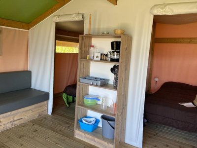 Cliquez pour découvrir toutes les photos de l'HÉBERGEMENT ! bungalow toilé - Flower Le Petit Paris photo 3