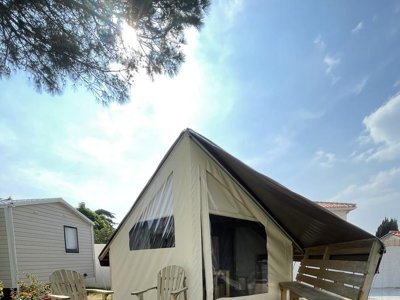 Cliquez pour découvrir toutes les photos de l'HÉBERGEMENT ! bungalow toilé - Les Marsouins photo 3