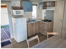 Camping Pas Cher vous présente avec son site Officiel campingpascher.fr, le Camping Cabestan classé 3 étoiles, situé sur la commune de Bretignolles Sur Mer dans le département Vendée (Pays De La Loire) en France. Le camping Cabestan vous propose un hébergement de type mobil-home (télévision). L'établissement vous propose 5 autres types d'hébergements. Découvrez tous nos séjours à petits prix dans la commune et aux alentours de Bretignolles Sur Mer du département : Vendée (Pays De La Loire). Les Avis clients pour le Camping Cabestan sont excellents avec une note moyenne de 8 sur 10. Piscine chauffée, Piscine couverte, Animations familiales, Club ados, Club enfants, Aire de jeux enfants, Cyclisme, Ping-pong, Pétanque, Randonnée, Bar, Dépôt de pain, Supermarché,... En savoir plus : cliquez-ICI.