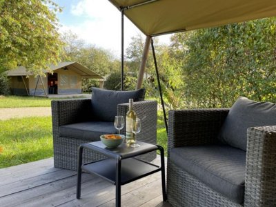 Cliquez pour découvrir toutes les photos de l'HÉBERGEMENT ! tente en toile et bois - Paradis La Bretonnière photo 4