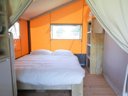 Cliquez pour découvrir toutes les photos de l'HÉBERGEMENT ! tente en toile et bois - camping Paradis La Bretonnière photo 7