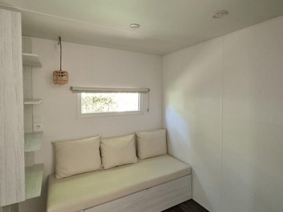 Cliquez pour découvrir toutes les photos de l'HÉBERGEMENT ! tente en toile et bois - La Marjorie photo 11
