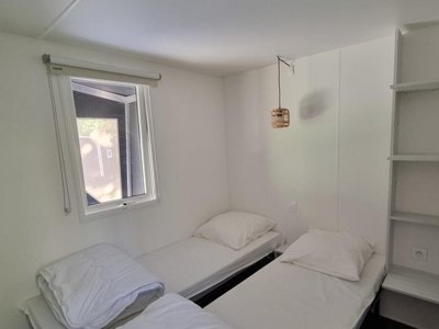 Cliquez pour découvrir toutes les photos de l'HÉBERGEMENT ! tente en toile et bois - La Marjorie photo 13