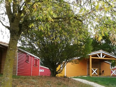 Cliquez pour découvrir toutes les photos de l'ÉTABLISSEMENT ! camping Ushuaia Villages Les Chalets De Moulière photo 8