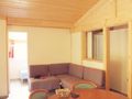 Cliquez pour découvrir toutes les photos de l'HÉBERGEMENT ! chalet - établissement Les Chalets De Moulière photo 5