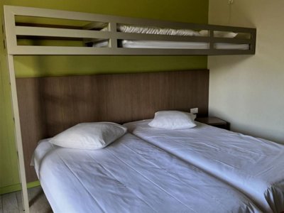 Cliquez pour découvrir toutes les photos de l'HÉBERGEMENT ! chambre - Le Village Loisirs De Goule photo 1