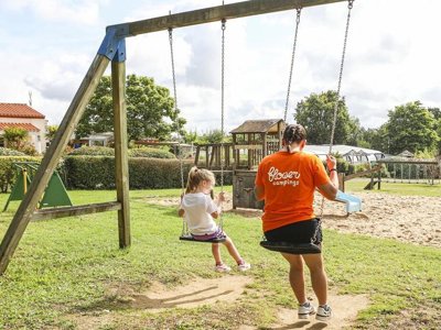 Cliquez pour découvrir toutes les photos de l'ÉTABLISSEMENT ! camping Flower Le Val De Vie photo 15