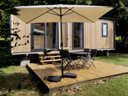 Camping Pas Cher vous présente avec son site Officiel campingpascher.fr, le Camping Canal De Berry, situé sur la commune de Saint Amand Montrond dans le département Cher (Centre Val De Loire) en France. Le camping Canal De Berry, vous présente un hébergement de type mobil-home de 28 m² pour 4 personnes. Le camping Canal De Berry vous propose du vendredi 03 avril au vendredi 10 avril 2026, en promotion à -14% pour 7 nuits à 410,55 € au lieu de 483,0 € soit une Économie de 72,45 €. Cette location propose 175 dates différentes pour réserver votre séjour. Découvrez également les 7 autres gammes d'hébergements du camping. Les Avis clients pour le Camping Canal De Berry sont excellents avec une note moyenne de 9 sur 10. LacRivièreÉtang, Piscine couverte, Piscine extérieure, Aire de jeux enfants, Baby-foot, Centre équestre, Court de tennis, Cyclisme, Ping-pong, Pétanque, Randonnée, Terrain de football, Terrain de volley-ball,... En savoir plus : cliquez-ICI.