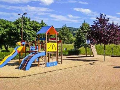 Cliquez pour découvrir toutes les photos de l'ÉTABLISSEMENT ! camping Flower Lac De Saint-Point Lamartine En Bourgogne photo 12