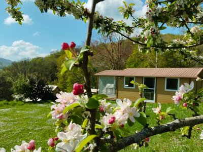 Cliquez pour découvrir toutes les photos de l'HÉBERGEMENT ! chalet - Flower Lac De Saint-Point Lamartine En Bourgogne photo 7