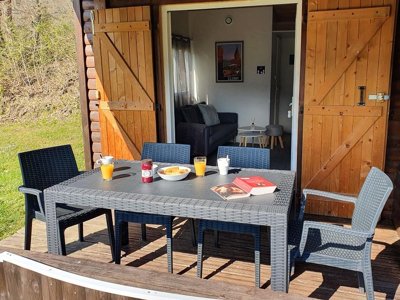 Cliquez pour découvrir toutes les photos de l'HÉBERGEMENT ! chalet - Flower Lac De Saint-Point Lamartine En Bourgogne photo 3