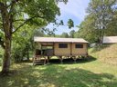 Cliquez pour découvrir toutes les photos de l'HÉBERGEMENT ! lodge - camping Flower Lac De Saint-Point Lamartine En Bourgogne photo 3