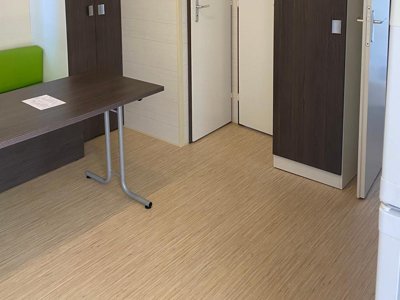Cliquez pour découvrir toutes les photos de l'HÉBERGEMENT ! mobil-home - Le Petit Bois photo 3