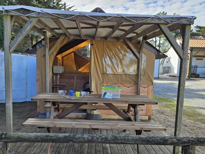 Cliquez pour découvrir toutes les photos de l'HÉBERGEMENT ! tente - Le Pont D'yeu photo 4