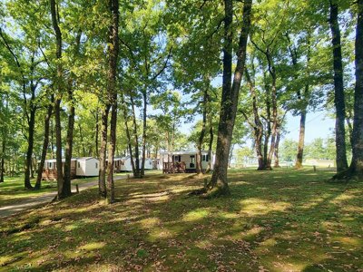 Cliquez pour découvrir toutes les photos de l'ÉTABLISSEMENT ! camping Les Petites Minaudieres photo 3