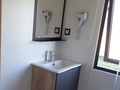 Cliquez pour découvrir toutes les photos de l'HÉBERGEMENT ! mobil-home - Paradis - De La Motte photo 5