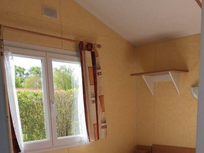 Cliquez pour découvrir toutes les photos de l'HÉBERGEMENT ! mobil-home - Paradis - De La Motte photo 2