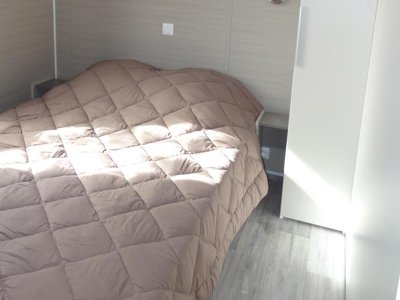 Cliquez pour découvrir toutes les photos de l'HÉBERGEMENT ! mobil-home - Le Rouge Gorge 10' Puy Du Fou photo 5