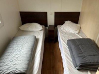 Cliquez pour découvrir toutes les photos de l'HÉBERGEMENT ! mobil-home - Domaine Du Collet photo 6