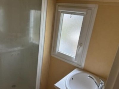 Cliquez pour découvrir toutes les photos de l'HÉBERGEMENT ! mobil-home - Domaine Du Collet photo 7