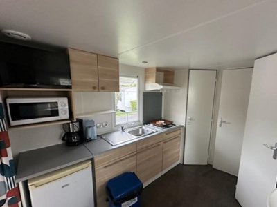 Cliquez pour découvrir toutes les photos de l'HÉBERGEMENT ! mobil-home - Domaine Du Collet photo 6