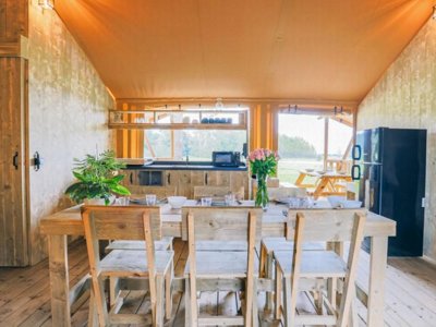 tente en toile et bois - Domaine Du Collet photo 2