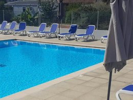 Camping Pas Cher vous présente avec son site Officiel campingpascher.fr, le Camping Port Meleu classé 3 étoiles, situé sur la commune de Prefailles dans le département Loire-atlantique (Pays De La Loire) en France. Le camping Port Meleu vous propose un hébergement de type hébergement insolite. L'établissement vous propose 11 autres types d'hébergements. Découvrez tous nos séjours à petits prix dans la commune et aux alentours de Prefailles du département : Loire-atlantique (Pays De La Loire). Les Avis clients pour le Camping Port Meleu sont excellents avec une note moyenne de 8 sur 10. Piscine chauffée, Piscine extérieure, Animations familiales, Aire de jeux enfants, Randonnée, Sports nautiques, Terrain multisports, Bar, Dépôt de pain, Restaurant, Snack/Bar, Épicerie,... En savoir plus : cliquez-ICI.