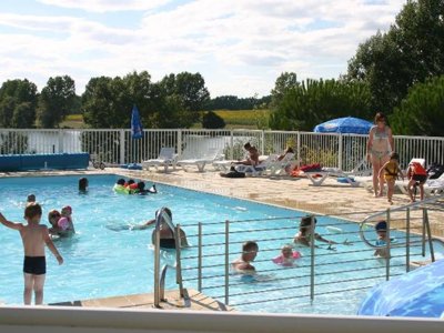 camping Les Coteaux Du Lac photo 11
