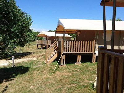 camping Les Coteaux Du Lac photo 26