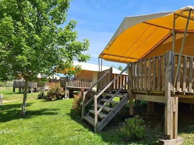 camping Les Coteaux Du Lac photo 8