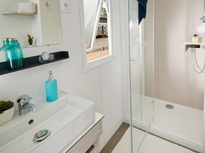 Cliquez pour découvrir toutes les photos de l'HÉBERGEMENT ! mobil-home - La Riviera photo 5