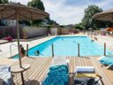 Camping Pas Cher vous présente avec son site Officiel campingpascher.fr, le Camping L'Isle Verte classé 4 étoiles, situé sur la commune de Montsoreau dans le département Maine-et-loire (Pays De La Loire) en France. Le camping L'Isle Verte, vous présente un hébergement de type lodge de 22 m² pour 4 personnes. Le camping L'Isle Verte vous propose du sam. 29 août au sam. 05 septembre 2026 pour 7 nuits à 588€. Cette location propose 46 dates différentes pour réserver votre séjour. Découvrez également les 4 autres gammes d'hébergements du camping. Rivière, Piscine chauffée, Piscine extérieure, Animations familiales, Aire de jeux enfants, Court de tennis, Cyclisme, Golf, Parcours sportif, Ping-pong, Pétanque, Randonnée, Salle de fitness, Trampoline, Bar, Boulangerie, Bureau de tabac, Dépôt de pain, Plats à emporter, Restaurant, Station-service, Supermarché, Épicerie,... En savoir plus : cliquez-ICI.