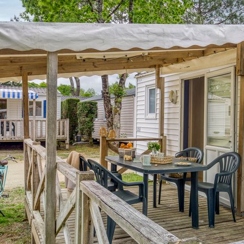 Cliquez pour découvrir toutes les photos de l'HÉBERGEMENT ! mobil-home - Romanée - Les Cochards photo 2