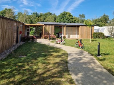 Cliquez pour découvrir toutes les photos de l'ÉTABLISSEMENT ! camping Les Chalands Fleuris photo 14