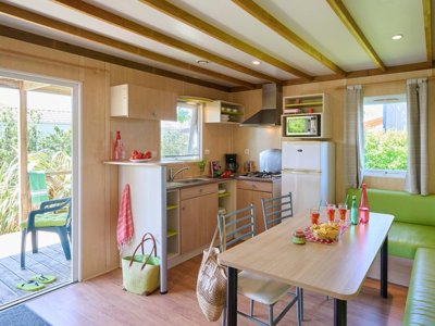 Cliquez pour découvrir toutes les photos de l'HÉBERGEMENT ! chalet - Les Chalands Fleuris photo 2
