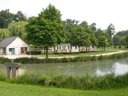Camping Pas Cher vous présente avec son site Officiel campingpascher.fr, le Camping Le Gué classé 3 étoiles, situé sur la commune de Chemery dans le département Loir-et-cher (Centre Val De Loire) en France. Le camping Le Gué vous propose un hébergement de type mobil-home de 24 m² pour 4 personnes (télévision). L'établissement vous propose 9 autres types d'hébergements. Découvrez tous nos séjours à petits prix dans la commune et aux alentours de Chemery du département : Loir-et-cher (Centre Val De Loire). Les Avis clients pour le Camping Le Gué sont excellents avec une note moyenne de 8 sur 10. Rivière, Piscine extérieure, Ping-pong, Pétanque, Bar, Snack/Bar,... En savoir plus : cliquez-ICI.