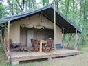 Camping Pas Cher vous présente avec son site Officiel campingpascher.fr, le Camping Sites Et Paysages - L'Etang De Brissac classé 4 étoiles, situé sur la commune de Brissac Quince dans le département Maine-et-loire (Pays De La Loire) en France. Le camping Sites Et Paysages - L'Etang De Brissac, vous présente un hébergement de type tente de 30 m² pour 5 personnes. Le camping Sites Et Paysages - L'Etang De Brissac vous propose du sam. 06 juin au sam. 13 juin 2026, en promotion à -10% pour 7 nuits à 311,40 € au lieu de 346,0 € soit une Économie de 34,60 €. Cette location propose 72 dates différentes pour réserver votre séjour. Découvrez également les 14 autres gammes d'hébergements du camping. Les Avis clients pour le Camping Sites Et Paysages - L'Etang De Brissac sont de 7 sur 10. Étang, Piscine couverte, Piscine extérieure, Animation enfants, Animations familiales, Club enfants, Aire de jeux enfants, Baby-foot, Canoë-kayak, Centre équestre, Flipper, Golf, Ping-pong, Piscine, Pétanque, Terrain de football, Terrain de volley-ball, Trampoline, Dépôt de pain, Restaurant, Supermarché, Épicerie,... En savoir plus : cliquez-ICI.