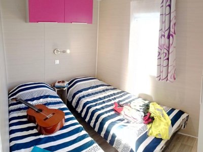Cliquez pour découvrir toutes les photos de l'HÉBERGEMENT ! mobil-home - Landrezac Plage photo 5