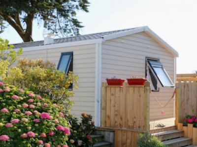 Cliquez pour découvrir toutes les photos de l'HÉBERGEMENT ! mobil-home - Landrezac Plage photo 2