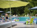 Camping Pas Cher vous présente avec son site Officiel campingpascher.fr, le Camping Ushuaïa Villages Au Bois Joli classé 4 étoiles, situé sur la commune de Andryes dans le département Yonne (Bourgogne) en France. Le camping Ushuaïa Villages Au Bois Joli vous propose un hébergement de type tente. L'établissement vous propose 8 autres types d'hébergements. Découvrez tous nos séjours à petits prix dans la commune et aux alentours de Andryes du département : Yonne (Bourgogne). Les Avis clients pour le Camping Ushuaïa Villages Au Bois Joli sont excellents avec une note moyenne de 9 sur 10. Piscine chauffée, Piscine extérieure, Aire de jeux enfants, Canoë-kayak, Court de tennis, Cyclisme, Ping-pong, Pétanque, Randonnée, Terrain de football, Terrain de volley-ball, Terrain multisports, Bar, Dépôt de pain,... En savoir plus : cliquez-ICI.